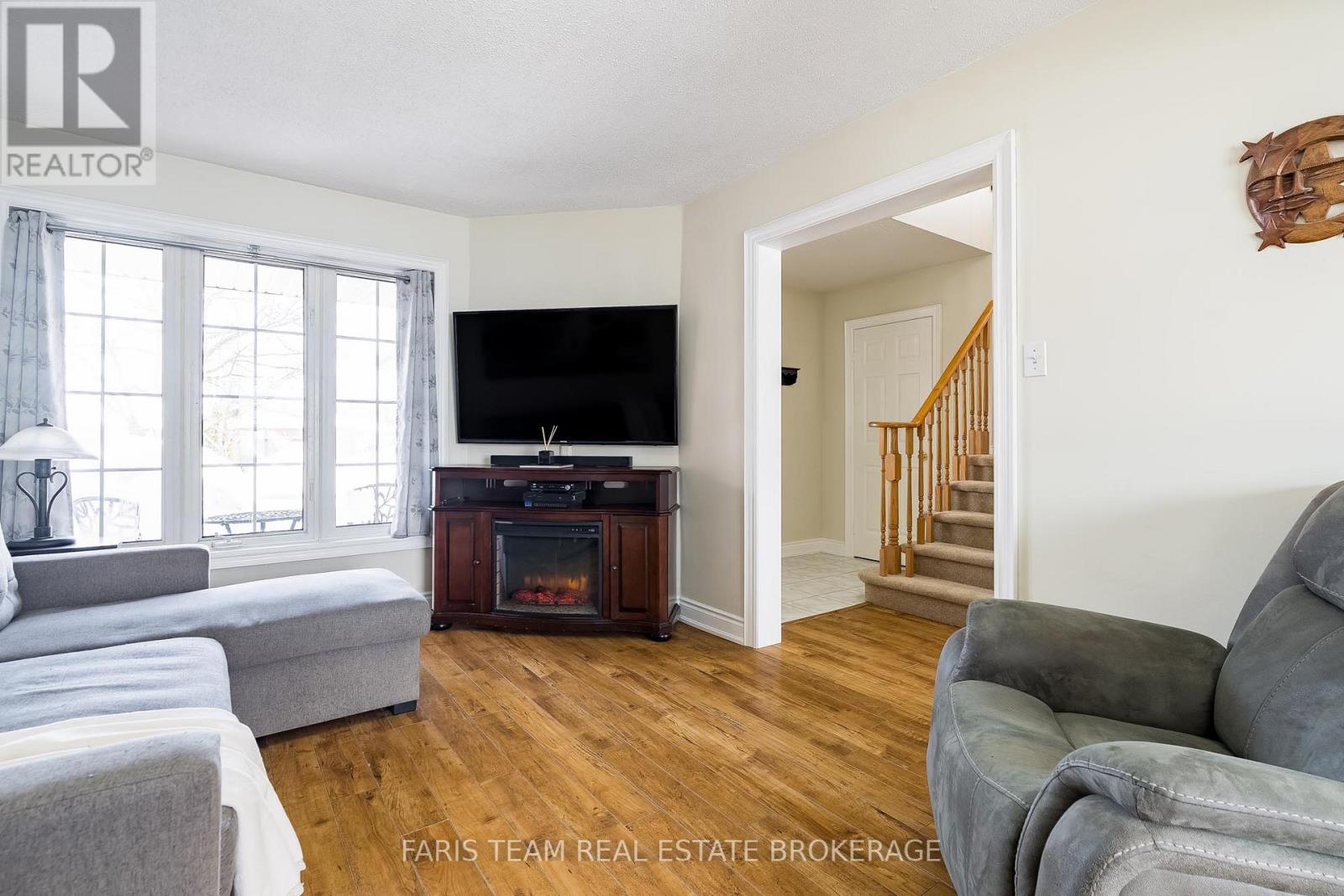 14 Nightingale Crescent, Barrie (Painswick South), Ontario  L4N 8A3 - Photo 18 - S13093032
