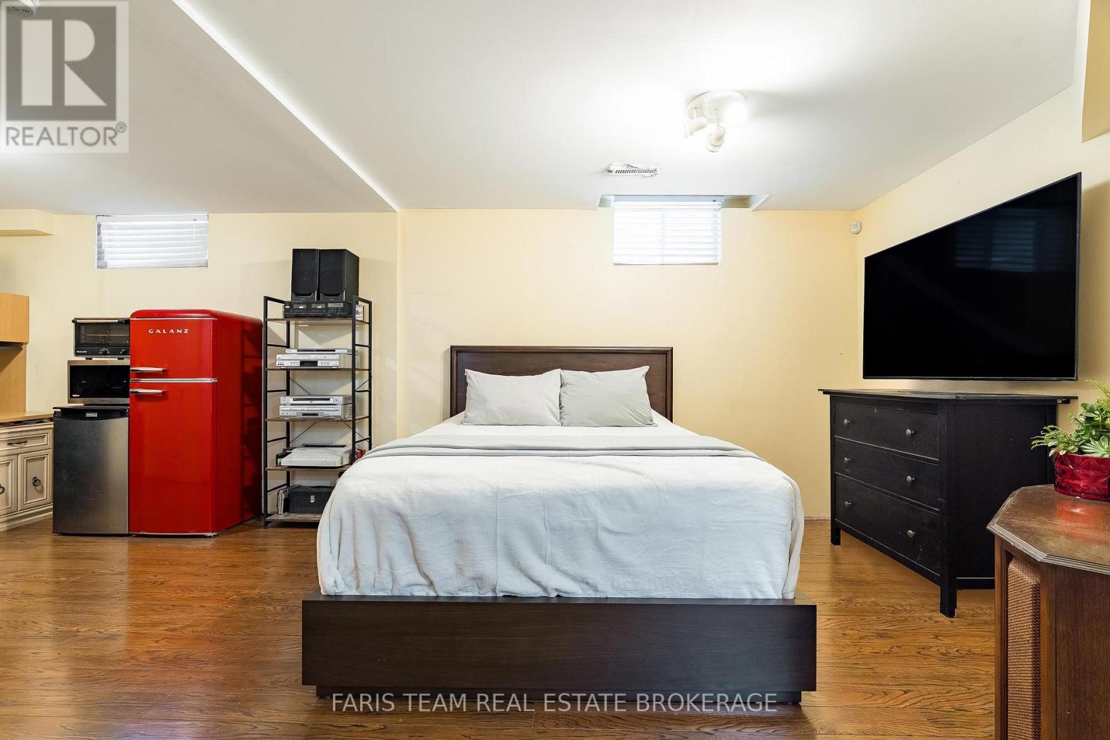 14 Nightingale Crescent, Barrie (Painswick South), Ontario  L4N 8A3 - Photo 30 - S13093032