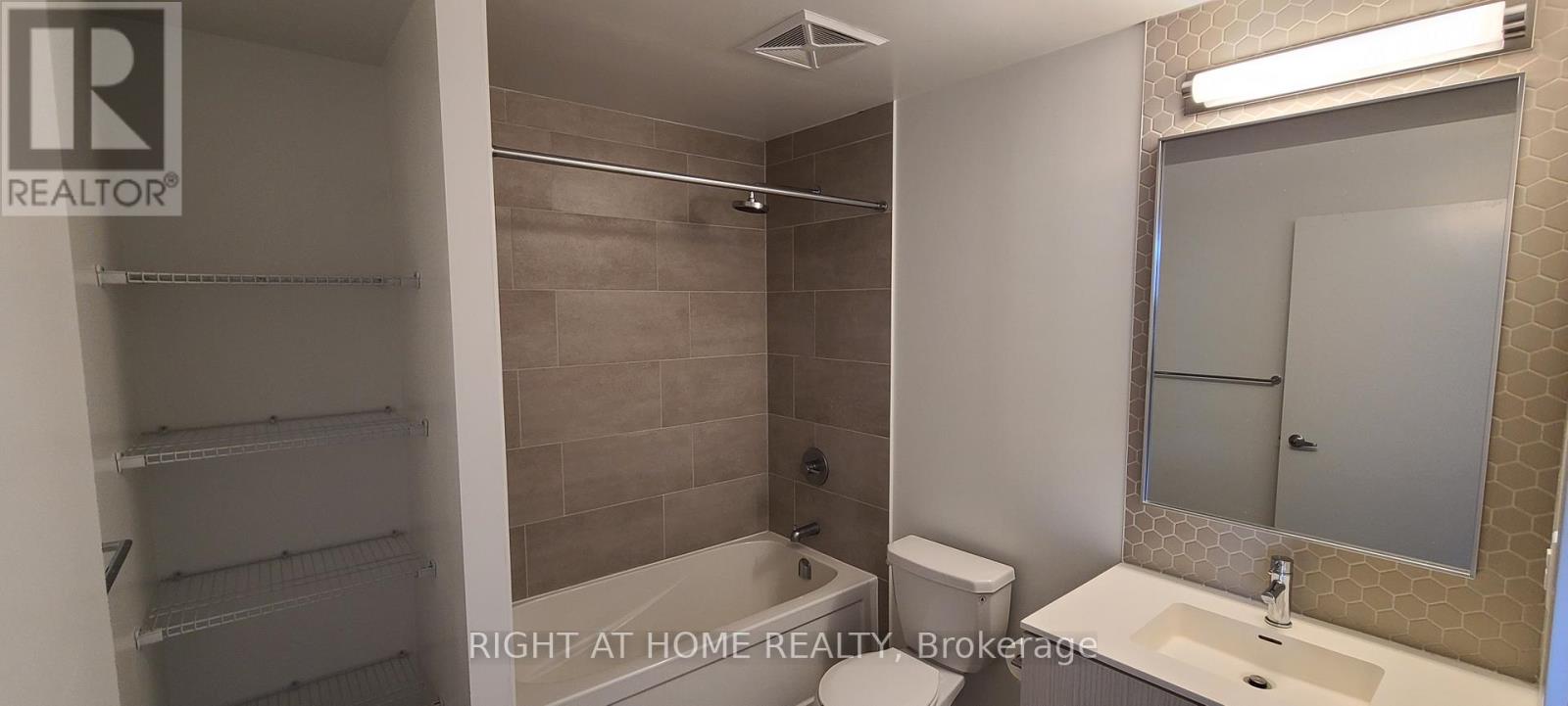 1817 - 2520 Eglinton Avenue W, Mississauga, Ontario  L5M 0Y4 - Photo 20 - W13093096