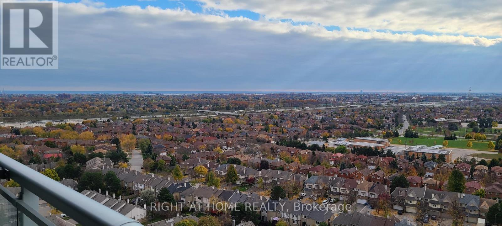 1817 - 2520 Eglinton Avenue W, Mississauga, Ontario  L5M 0Y4 - Photo 25 - W13093096