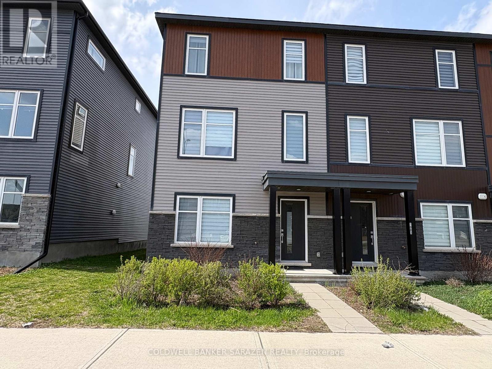 1085 Speedvale Court, Ottawa, Ontario  K2T 0P6 - Photo 3 - X13091760