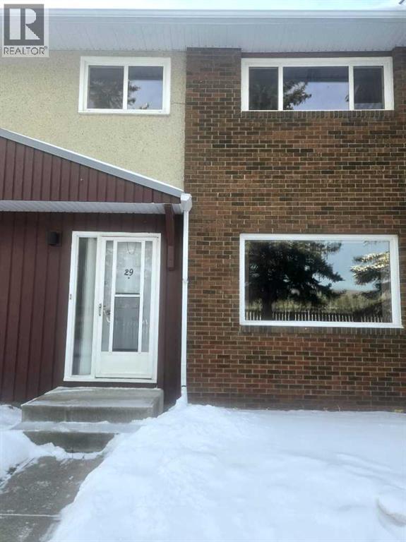 29, 441 Switzer Drive, Hinton, Alberta  T7V 1Z7 - Photo 1 - A2289634
