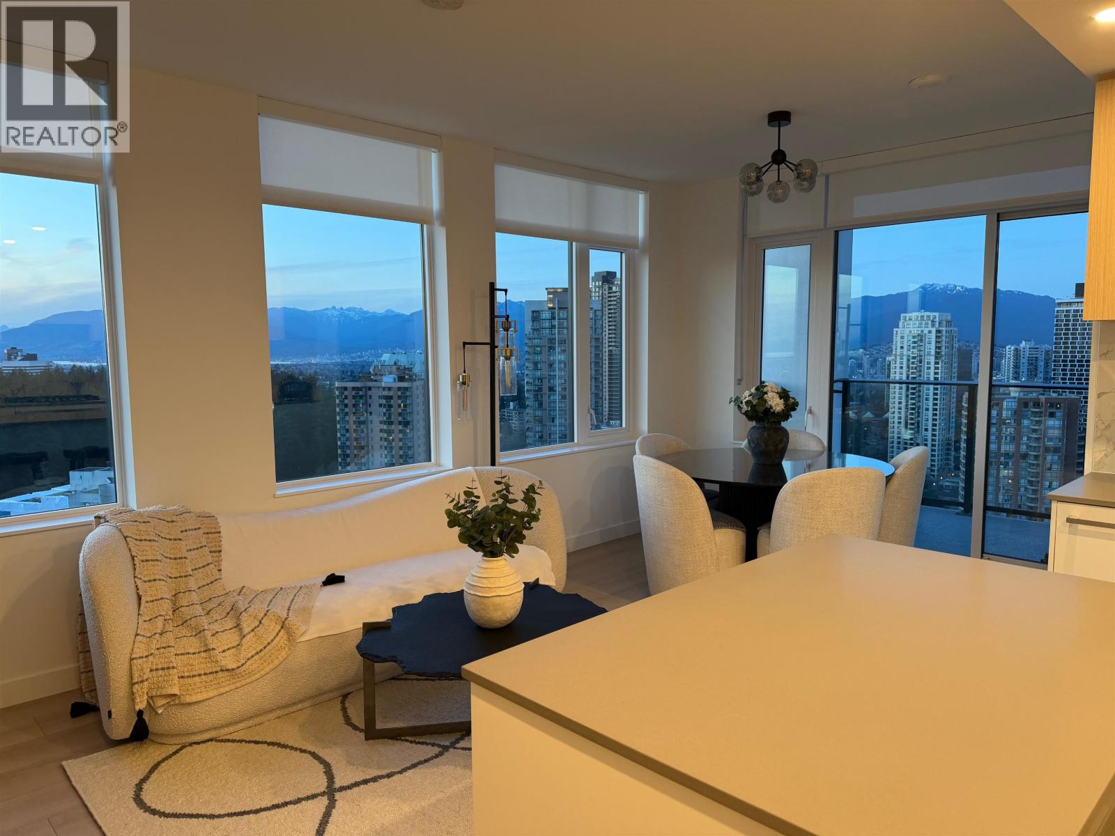 2506 6468 Willingdon Avenue, Burnaby, British Columbia  V5H 0L3 - Photo 9 - R3116149