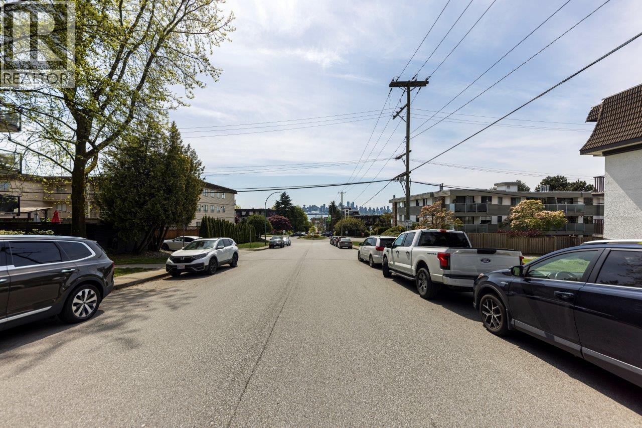 212 236 W 2nd Street, North Vancouver, British Columbia  V7M 1C6 - Photo 5 - R3118605