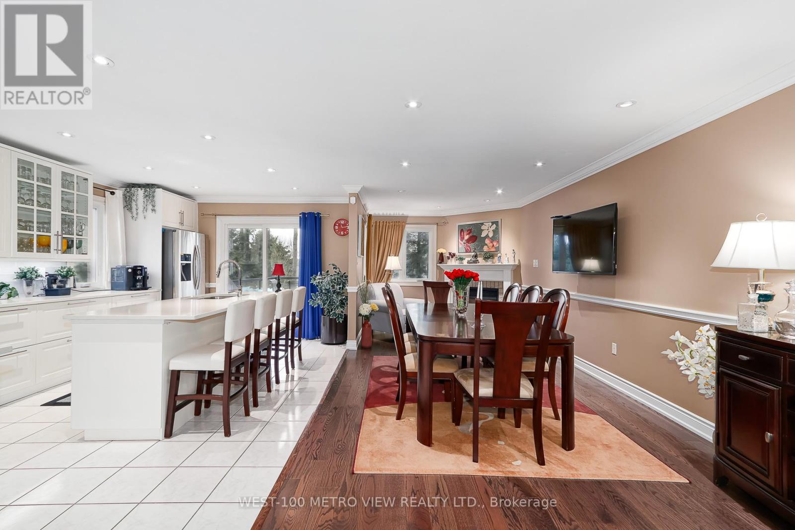 7 Fairway Crescent, Wasaga Beach, Ontario  L9Z 1C1 - Photo 10 - S13092382