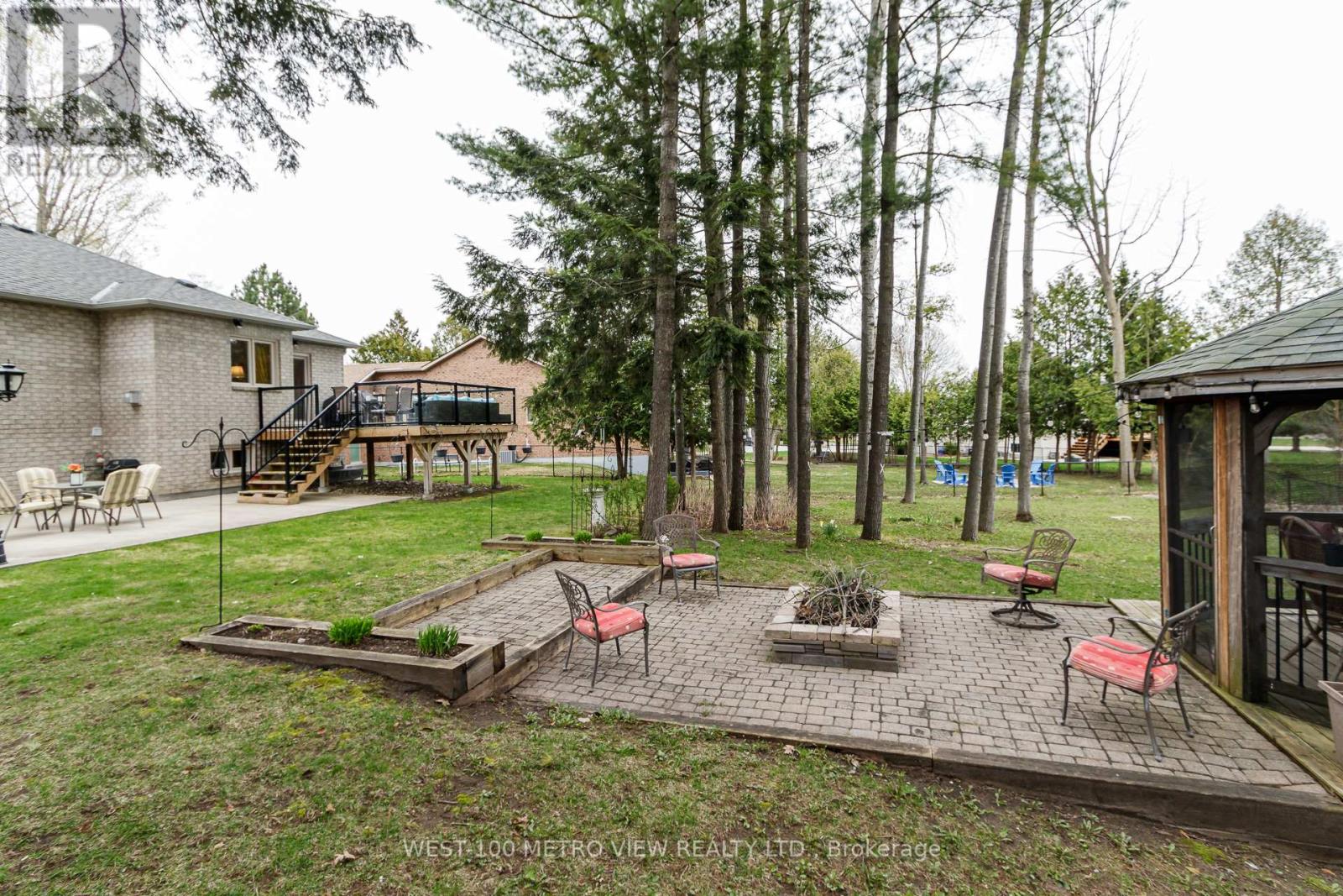 7 Fairway Crescent, Wasaga Beach, Ontario  L9Z 1C1 - Photo 47 - S13092382