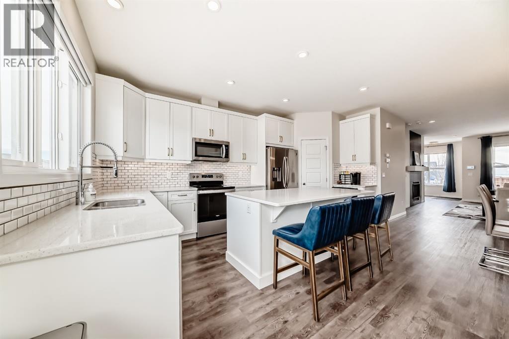115 Homestead Drive Ne, Calgary, Alberta  T3J 2G8 - Photo 3 - A2294217