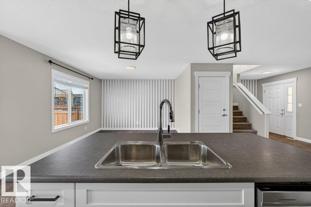 1363 Adamson Dr Sw, Edmonton, Alberta  T6W 3C2 - Photo 16 - E4486067