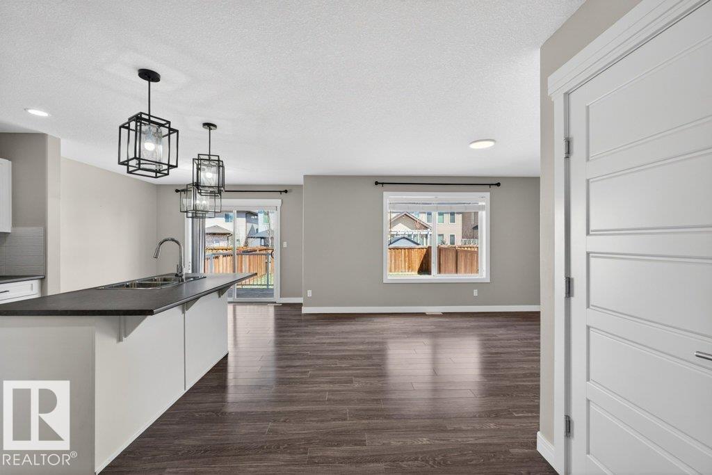 1363 Adamson Dr Sw, Edmonton, Alberta  T6W 3C2 - Photo 9 - E4486067