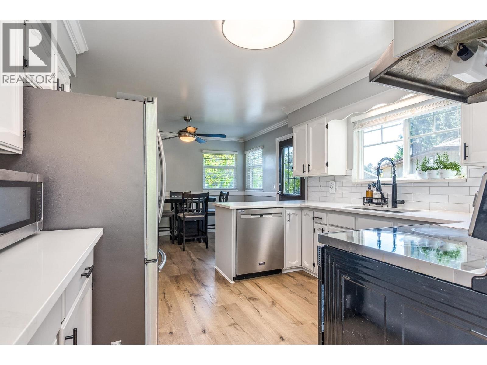 19541 119a Avenue, Pitt Meadows, British Columbia  V3Y 1K9 - Photo 11 - R3119349