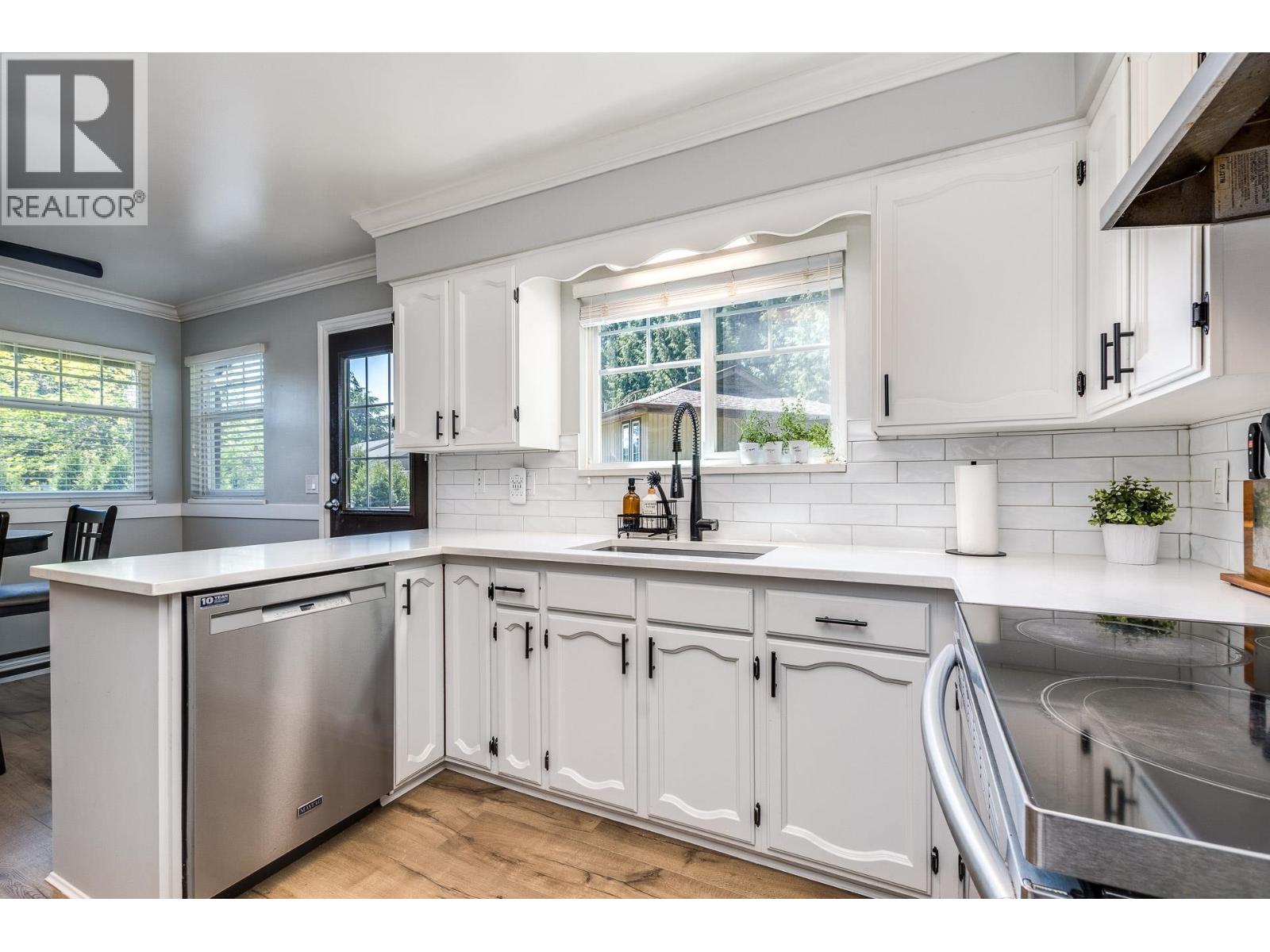 19541 119a Avenue, Pitt Meadows, British Columbia  V3Y 1K9 - Photo 12 - R3119349