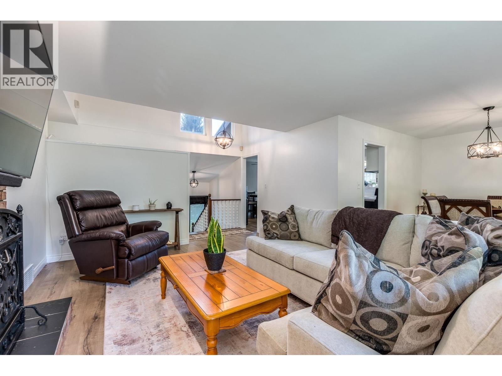 19541 119a Avenue, Pitt Meadows, British Columbia  V3Y 1K9 - Photo 7 - R3119349