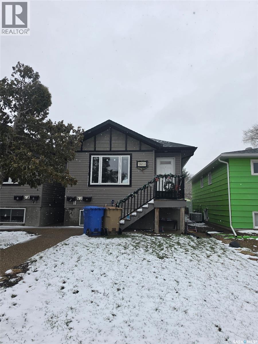 161 Mcintyre Street N, Regina, Saskatchewan  S4R 3B6 - Photo 1 - SK035125