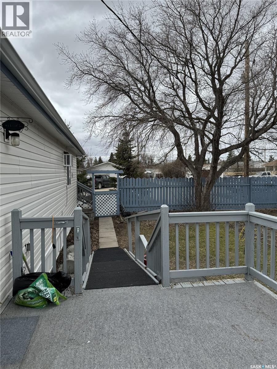 803 Railway Avenue, Strasbourg, Saskatchewan  S0G 4V0 - Photo 20 - SK035057
