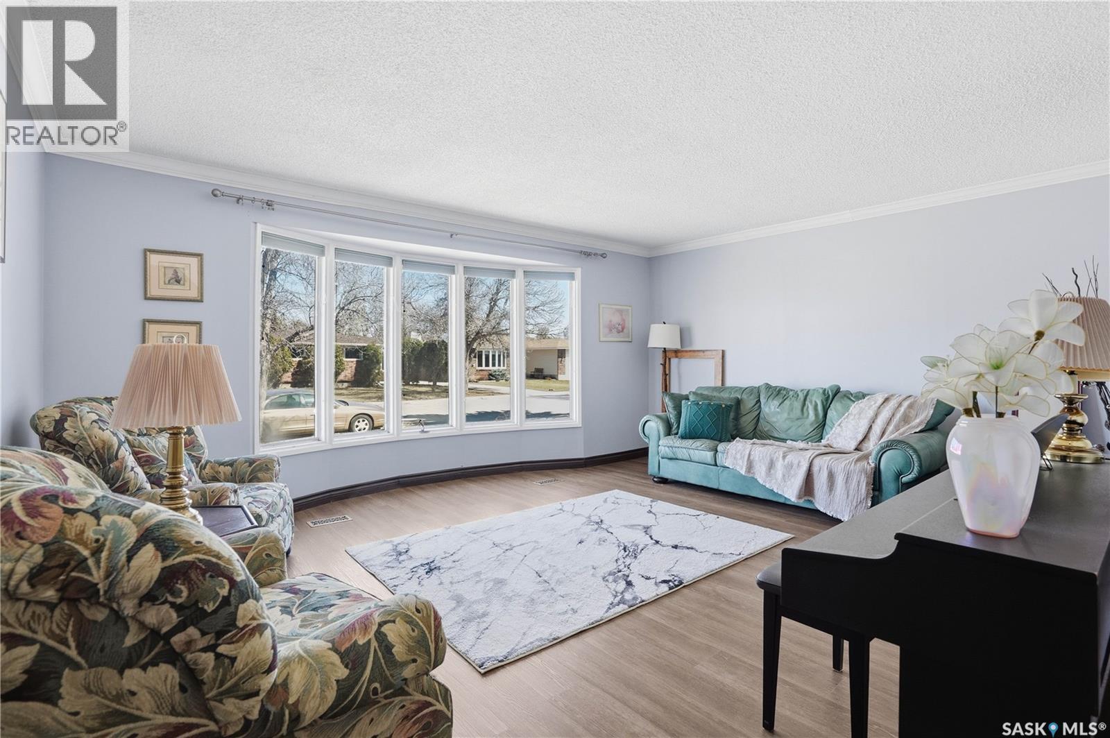 54 Schwann Place, Regina, Saskatchewan  S4V 0C3 - Photo 4 - SK035001