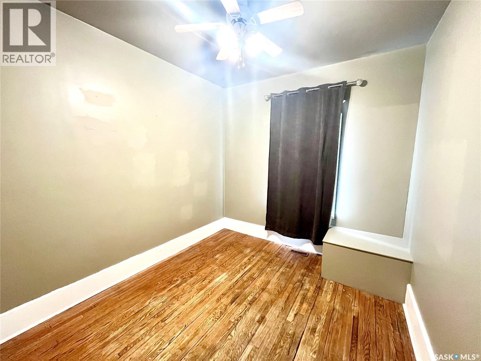 719 I Avenue S, Saskatoon, Saskatchewan  S7M 1Z1 - Photo 10 - SK034959