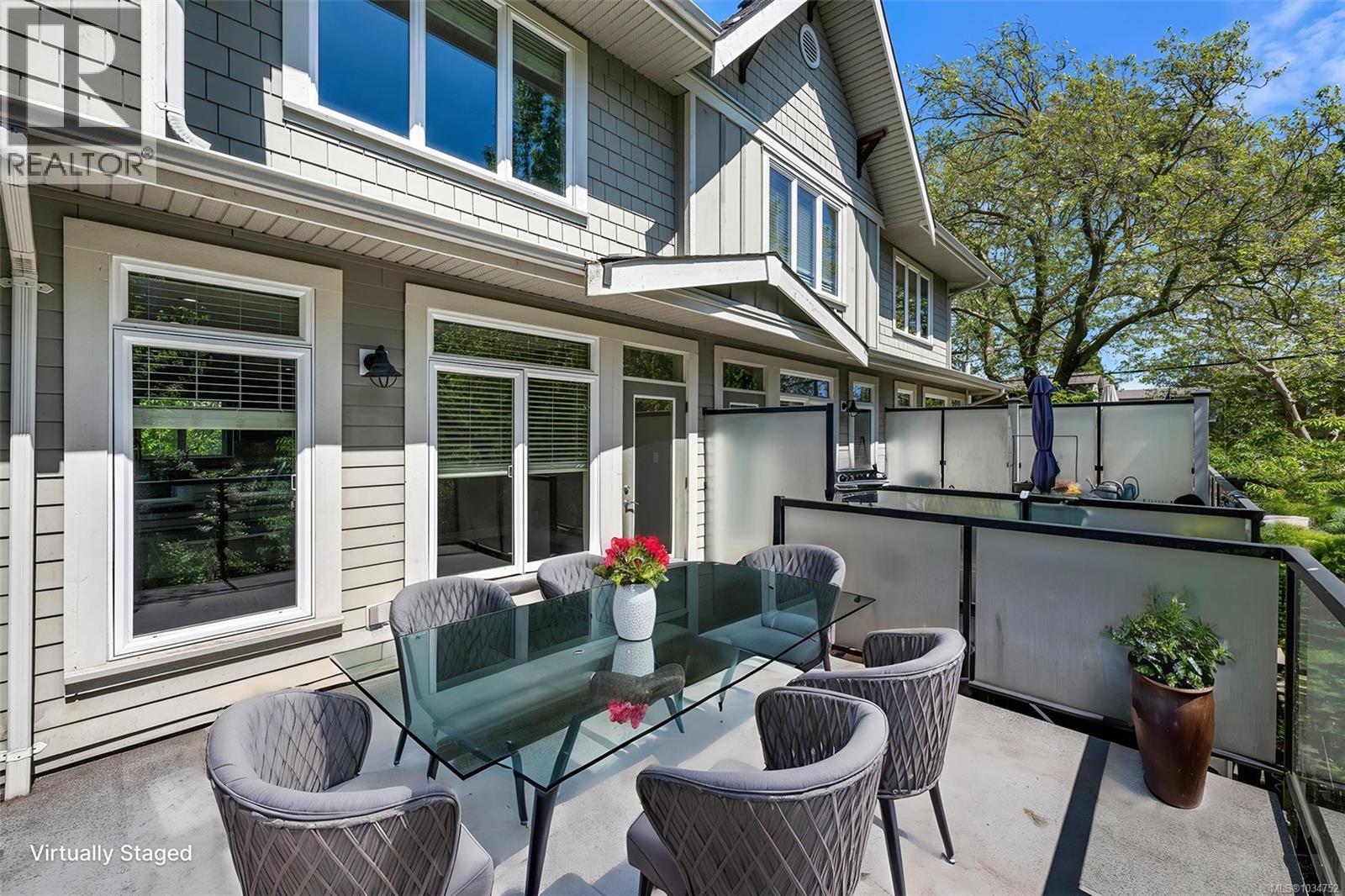 3 2918 Shelbourne St, Victoria, British Columbia  V8R 4M6 - Photo 32 - 1034752