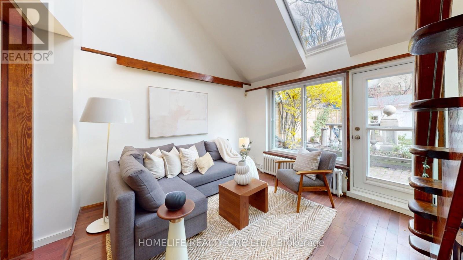 25 Riverdale Avenue, Toronto, Ontario  M4K 1C2 - Photo 15 - E13090792