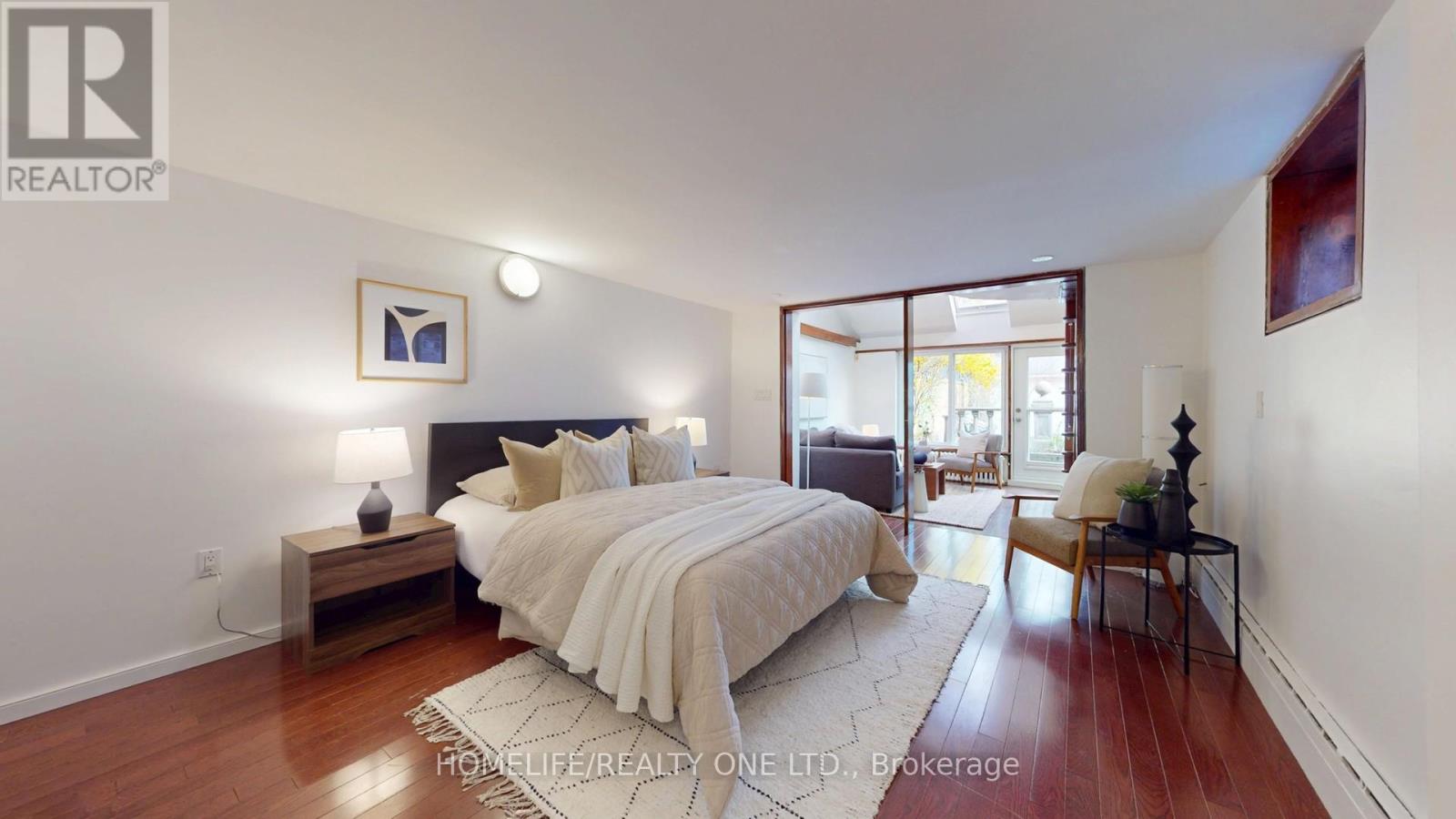 25 Riverdale Avenue, Toronto, Ontario  M4K 1C2 - Photo 19 - E13090792