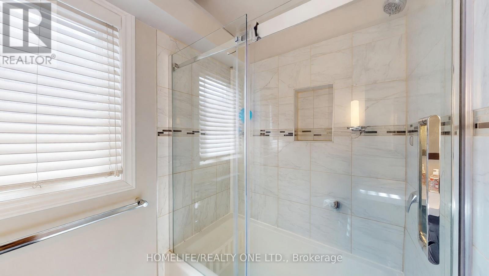25 Riverdale Avenue, Toronto, Ontario  M4K 1C2 - Photo 37 - E13090792