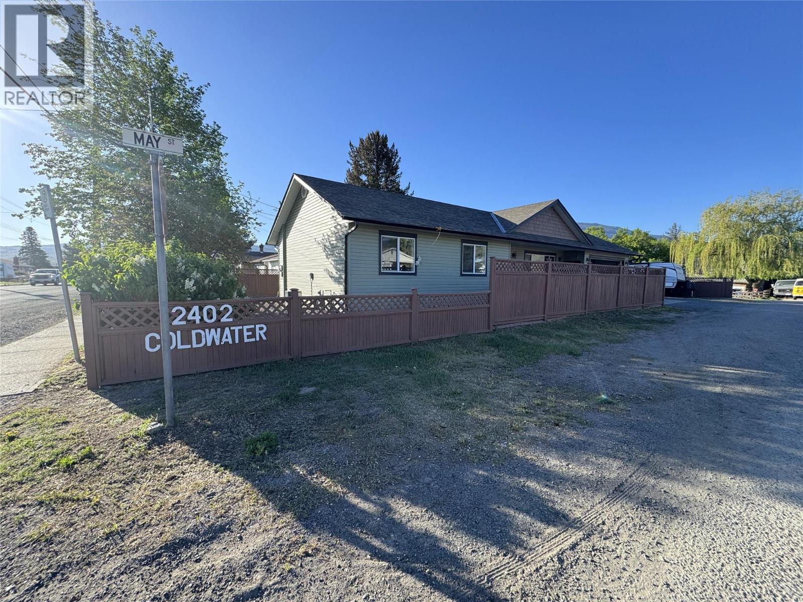 2402 Coldwater Avenue, Merritt, British Columbia  V1K 1B8 - Photo 1 - 10386087