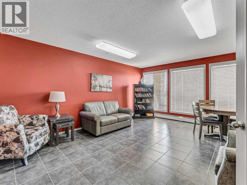 115, 1648 Saamis Drive NW, Medicine Hat, Alberta  T1C 4X1 - Photo 6 - A2294241