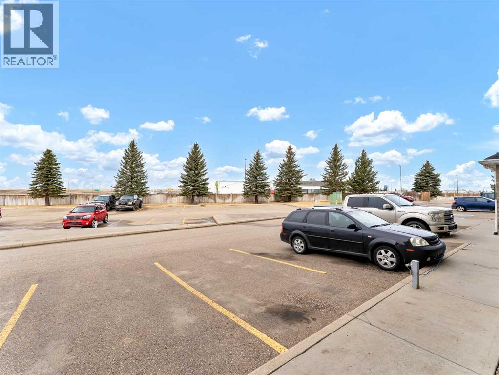 115, 1648 Saamis Drive NW, Medicine Hat, Alberta  T1C 4X1 - Photo 28 - A2294241