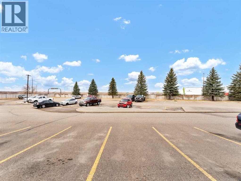 115, 1648 Saamis Drive NW, Medicine Hat, Alberta  T1C 4X1 - Photo 27 - A2294241