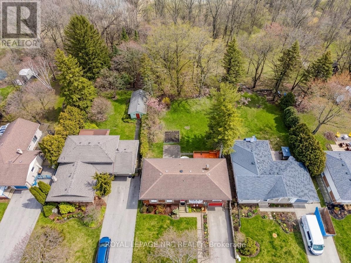 16 Rosemore Road, St. Catharines, Ontario  L2S 1A8 - Photo 4 - X13092524