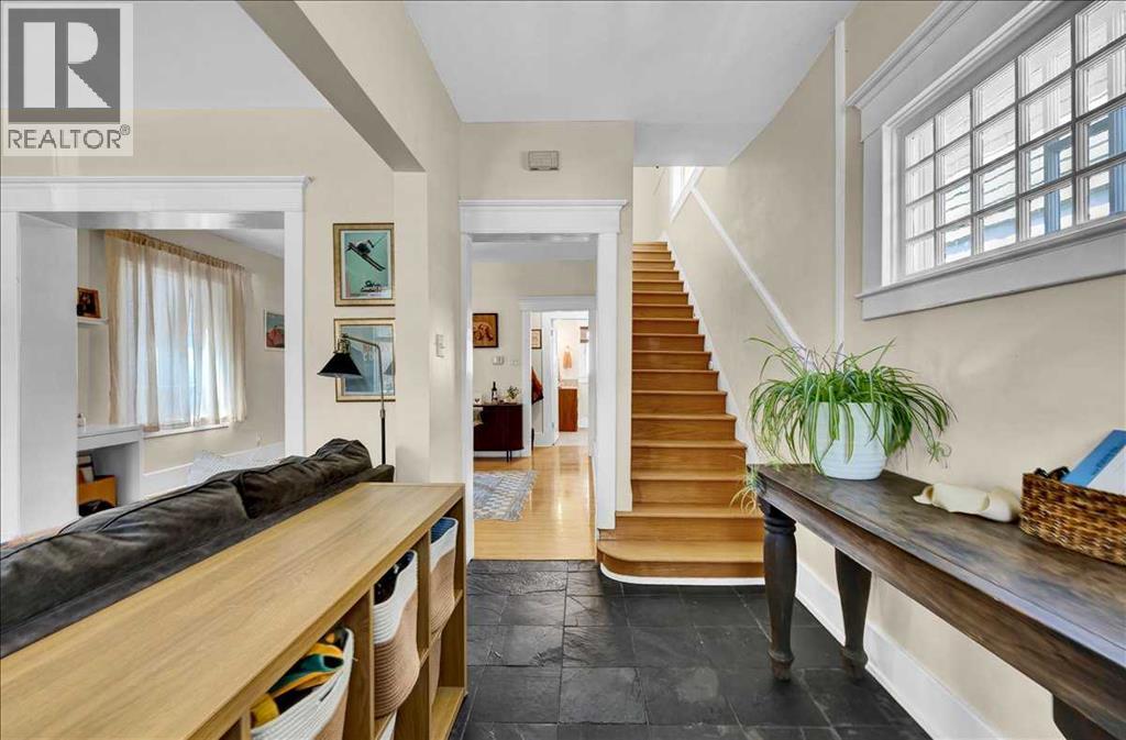 532 19 Avenue Sw, Calgary, Alberta  T2S 0E2 - Photo 4 - A2306240
