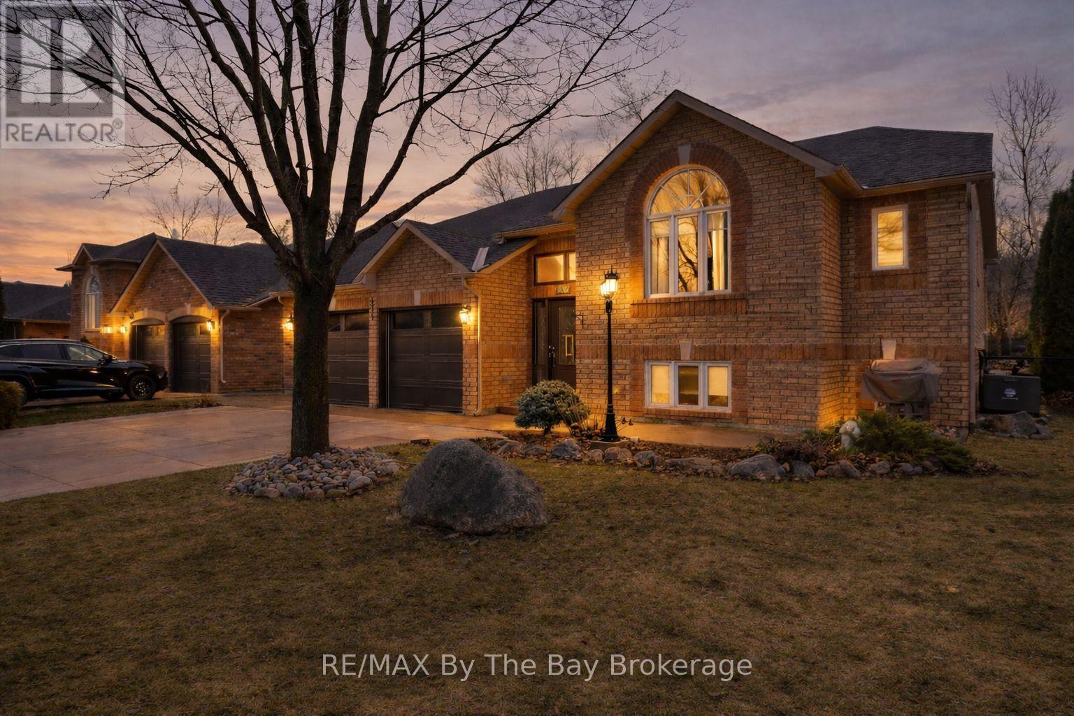 435 RAMBLEWOOD DRIVE, Wasaga Beach, Ontario