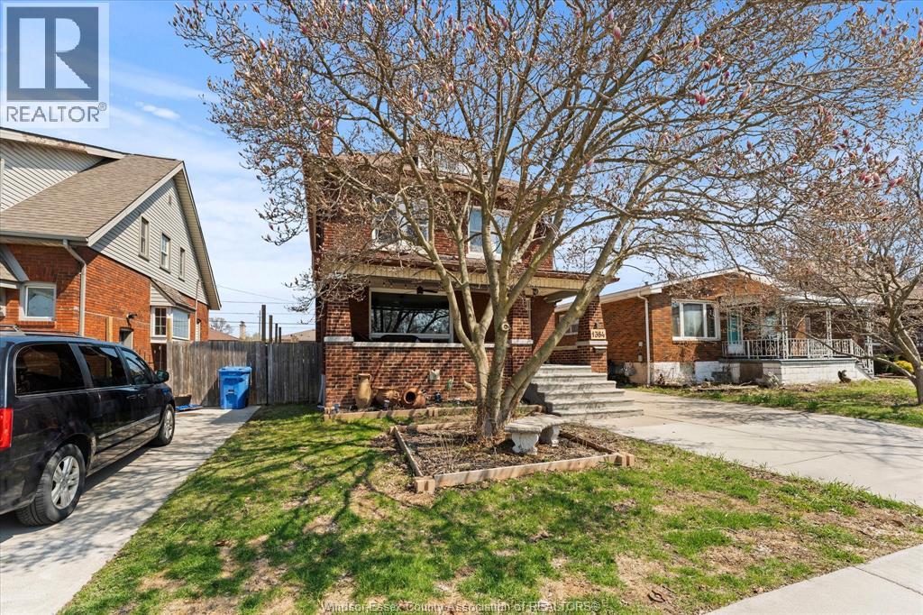 1384 Pillette, Windsor, Ontario  N8Y 3B9 - Photo 3 - 26010214