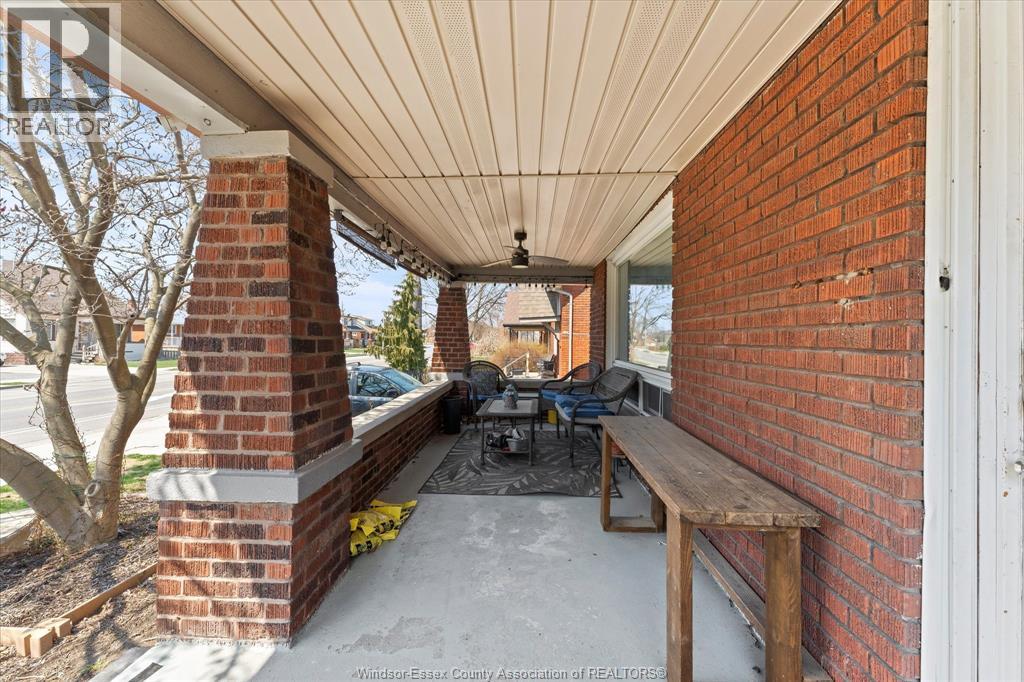 1384 Pillette, Windsor, Ontario  N8Y 3B9 - Photo 5 - 26010214