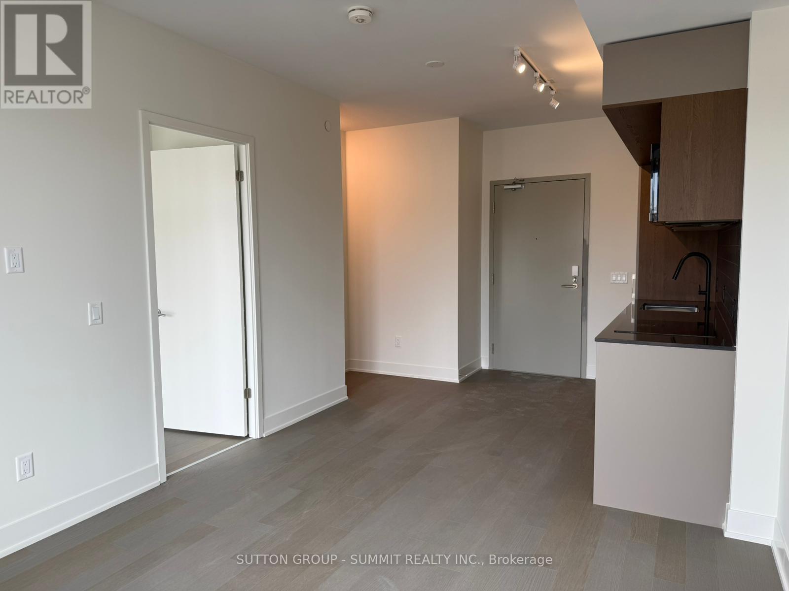 713 - 322 Dupont Street, Toronto, Ontario  M5R 1V9 - Photo 2 - C13093142