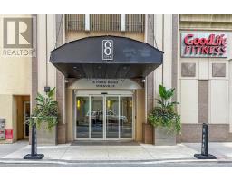 1915 - 8 PARK ROAD, Toronto, Ontario