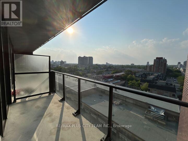 916 - 181 Sterling Road, Toronto, Ontario  M6R 0B2 - Photo 14 - C13093200