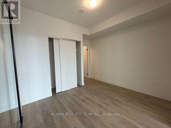 916 - 181 Sterling Road, Toronto, Ontario  M6R 0B2 - Photo 15 - C13093200