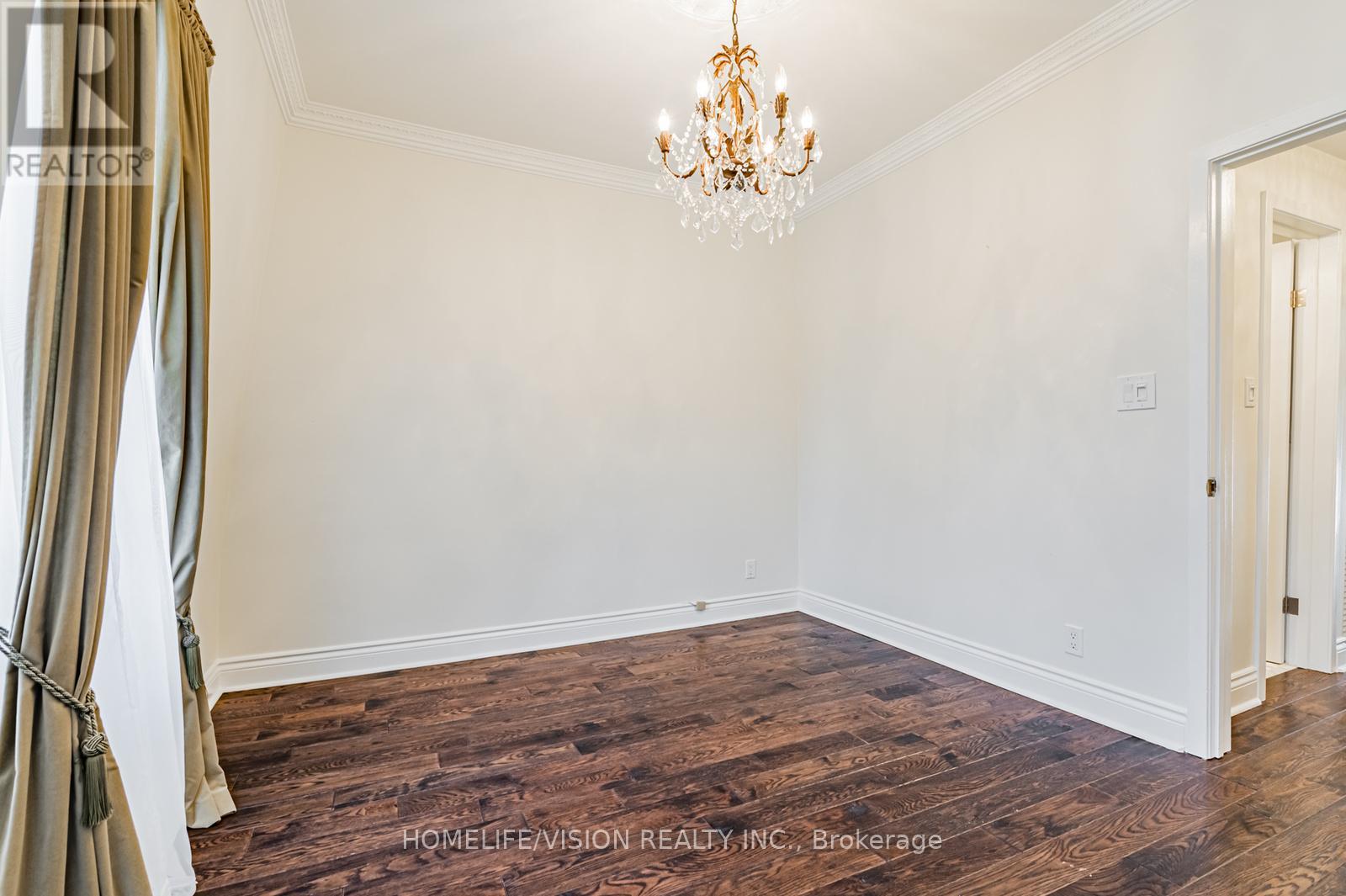 31 Belmont Street, Toronto, Ontario  M5R 1P9 - Photo 13 - C13093258