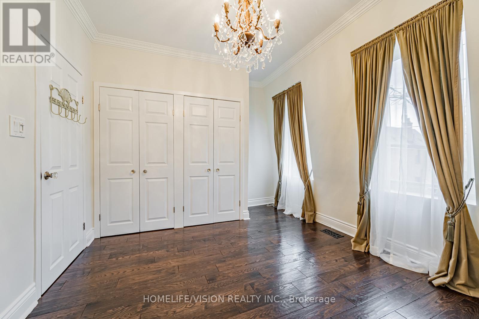 31 Belmont Street, Toronto, Ontario  M5R 1P9 - Photo 14 - C13093258