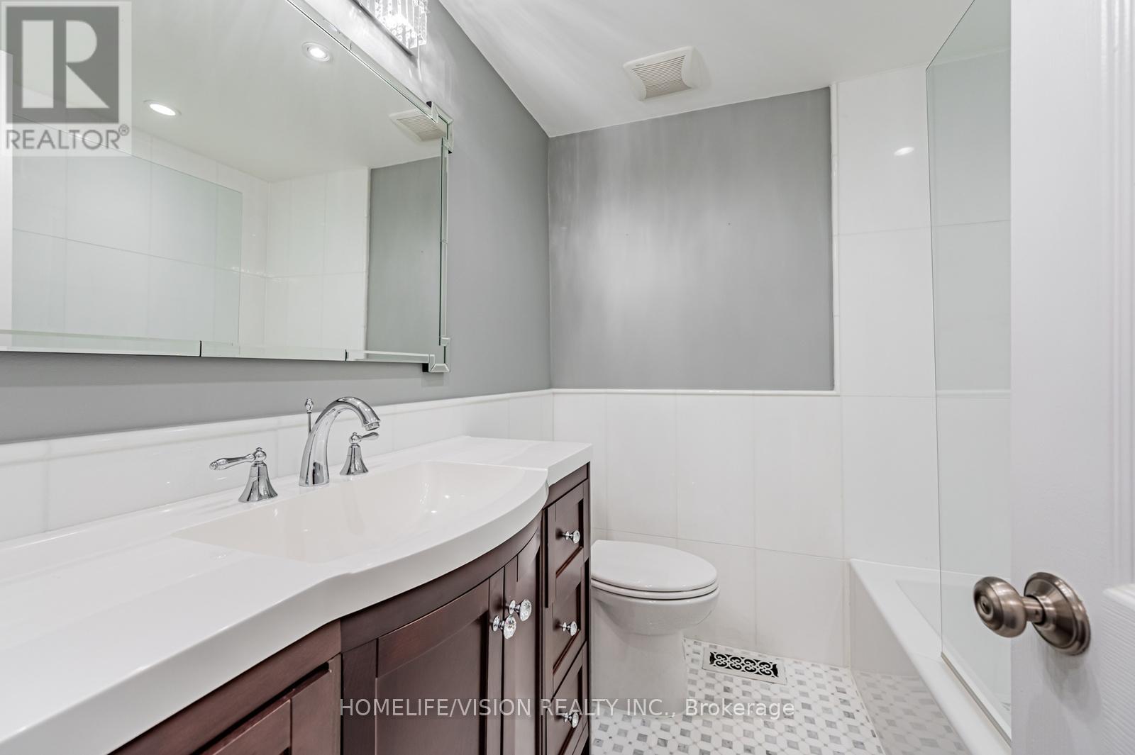 31 Belmont Street, Toronto, Ontario  M5R 1P9 - Photo 15 - C13093258