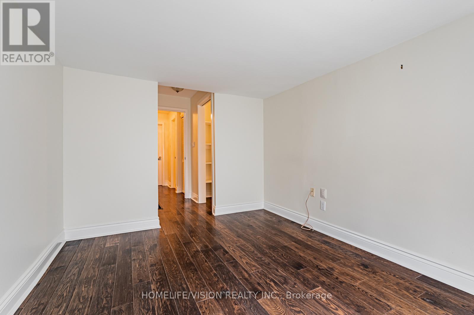 31 Belmont Street, Toronto, Ontario  M5R 1P9 - Photo 17 - C13093258