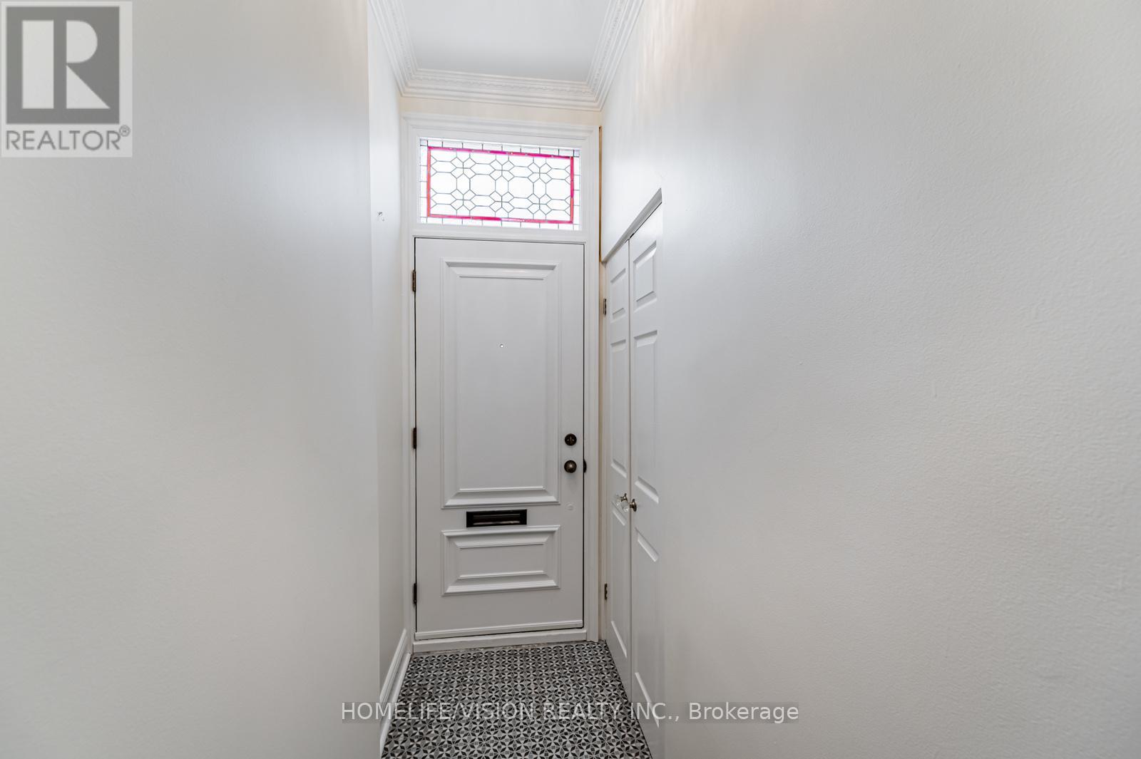 31 Belmont Street, Toronto, Ontario  M5R 1P9 - Photo 3 - C13093258
