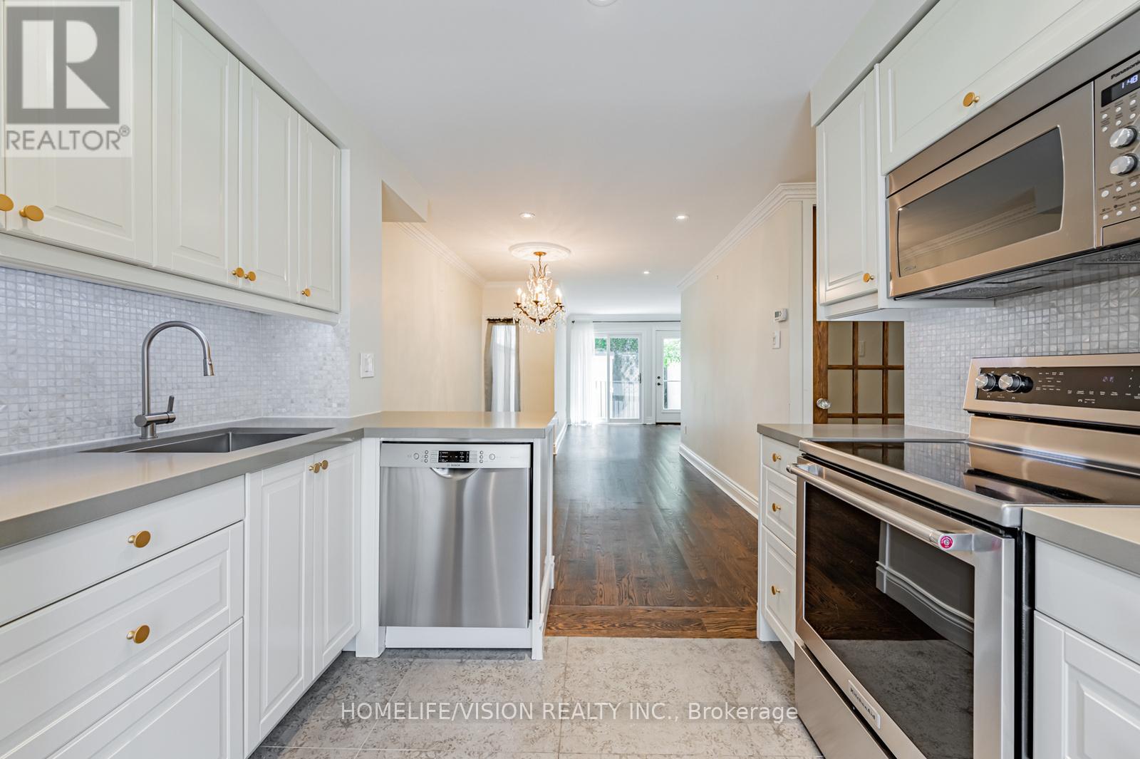 31 Belmont Street, Toronto, Ontario  M5R 1P9 - Photo 6 - C13093258