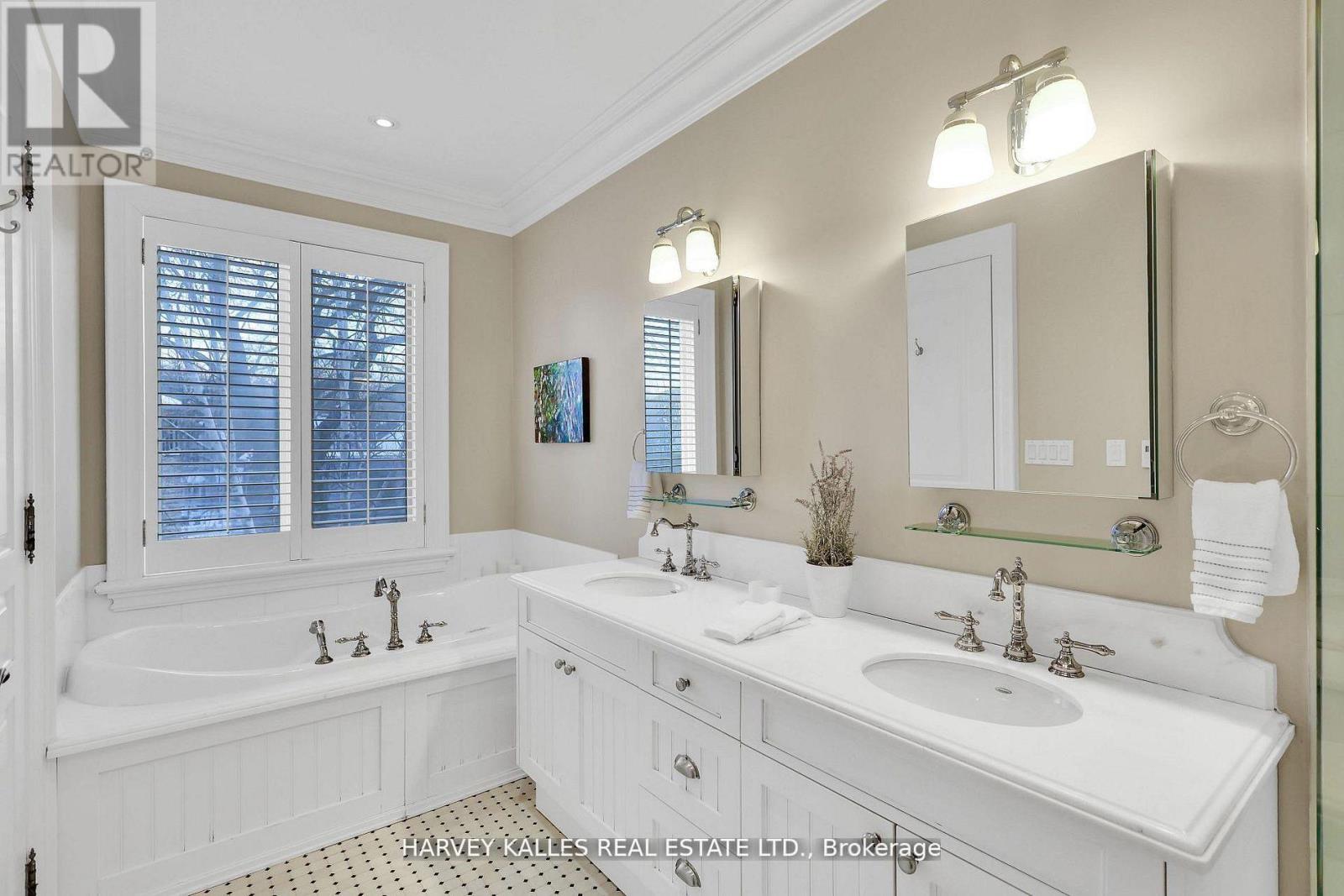 39 Gormley Avenue, Toronto, Ontario  M4V 1Y9 - Photo 31 - C13020112