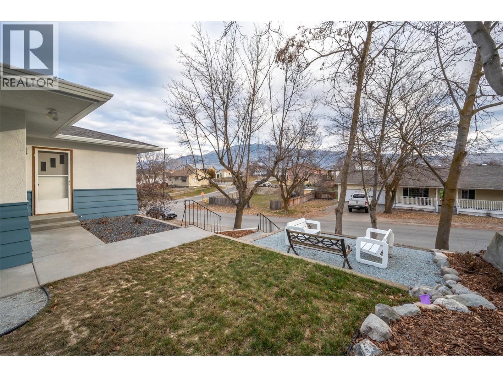 6470 Hollow Street, Oliver, British Columbia  V0H 1T0 - Photo 37 - 10374175