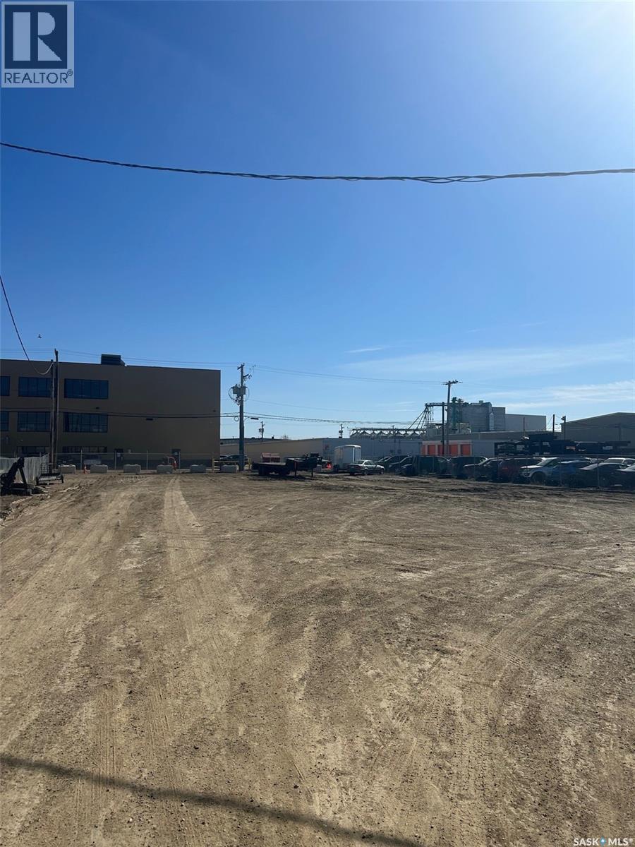Bay A 829 50th Street E, Saskatoon, Saskatchewan  S7K 3Y5 - Photo 3 - SK035156