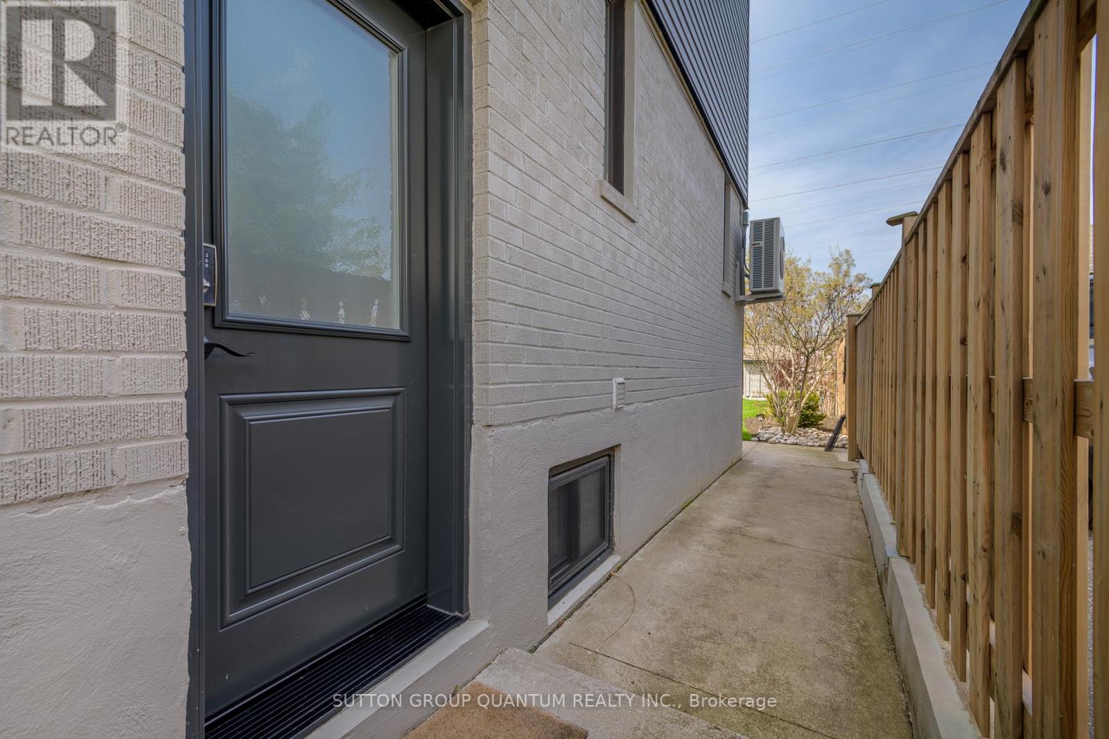 46 Jopling Avenue, Toronto, Ontario  M9B 4G2 - Photo 38 - W13091356