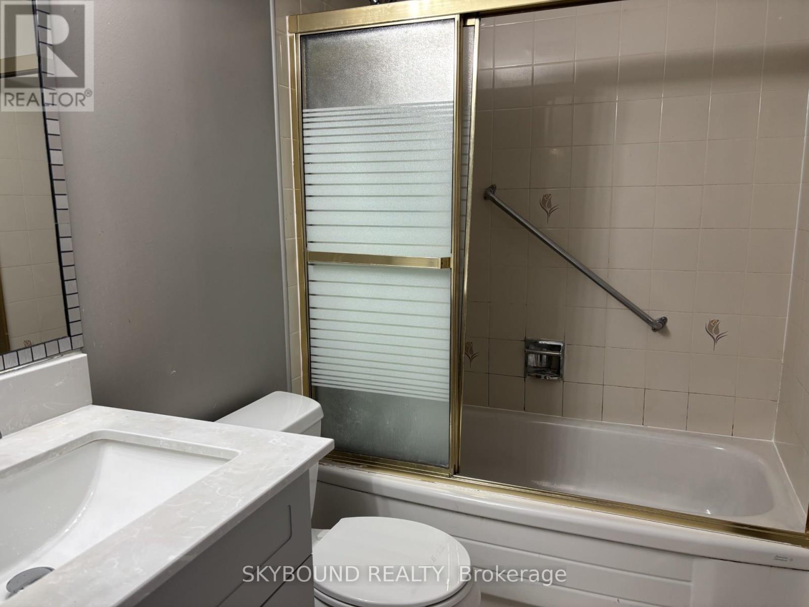 1607 - 350 Alton Towers Circle, Toronto, Ontario  M1V 5E3 - Photo 8 - E13093136