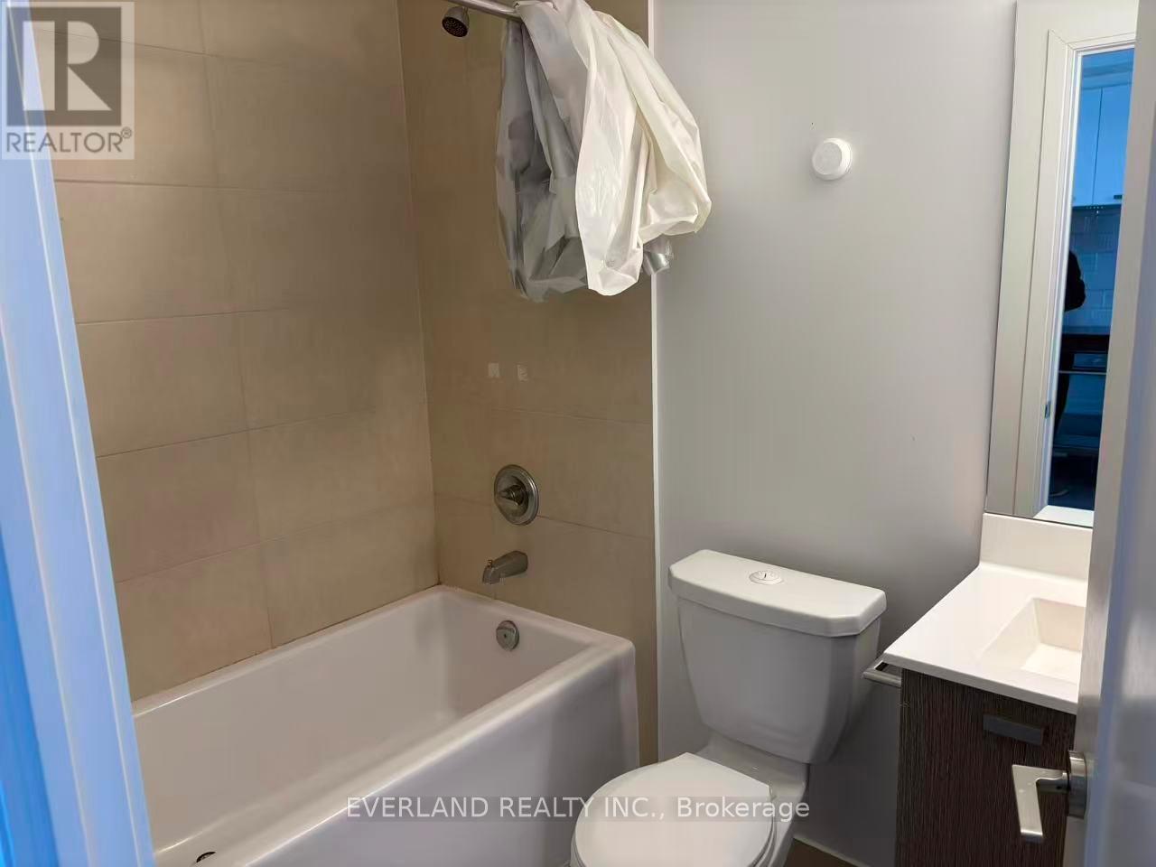 3321 - 275 Village Green Square, Toronto, Ontario  M1S 0L8 - Photo 7 - E13093250