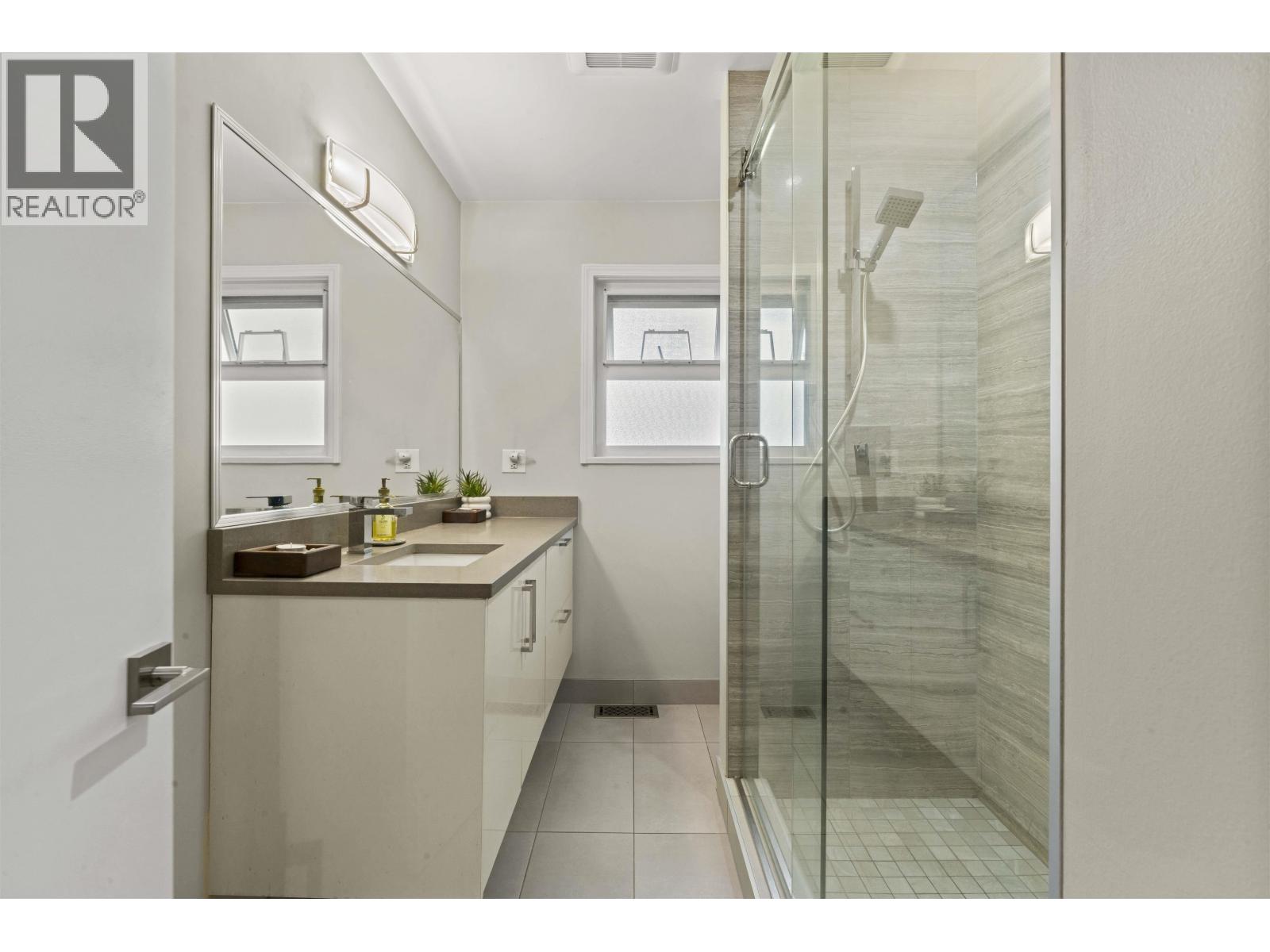 924 Garrow Drive, Port Moody, British Columbia  V3H 1H9 - Photo 22 - R3120100
